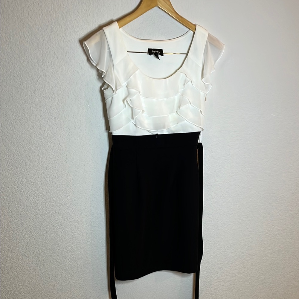 by&by Sheath Dress with Ruffled Flutter Sleeves in White and Black color Size 0